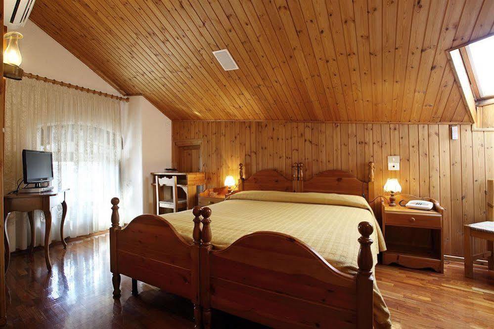 Hotel Cecchin Aosta Exterior foto